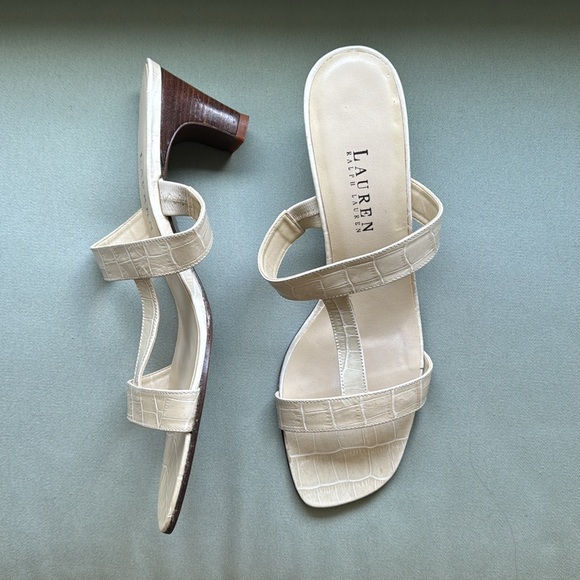 Cream snakeskin style kitten heel - Picture 2 of 3